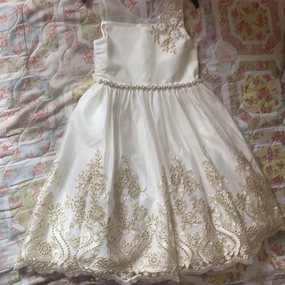 NWT gold lace sparkle flower girl communion dress - Picture 13 of 16